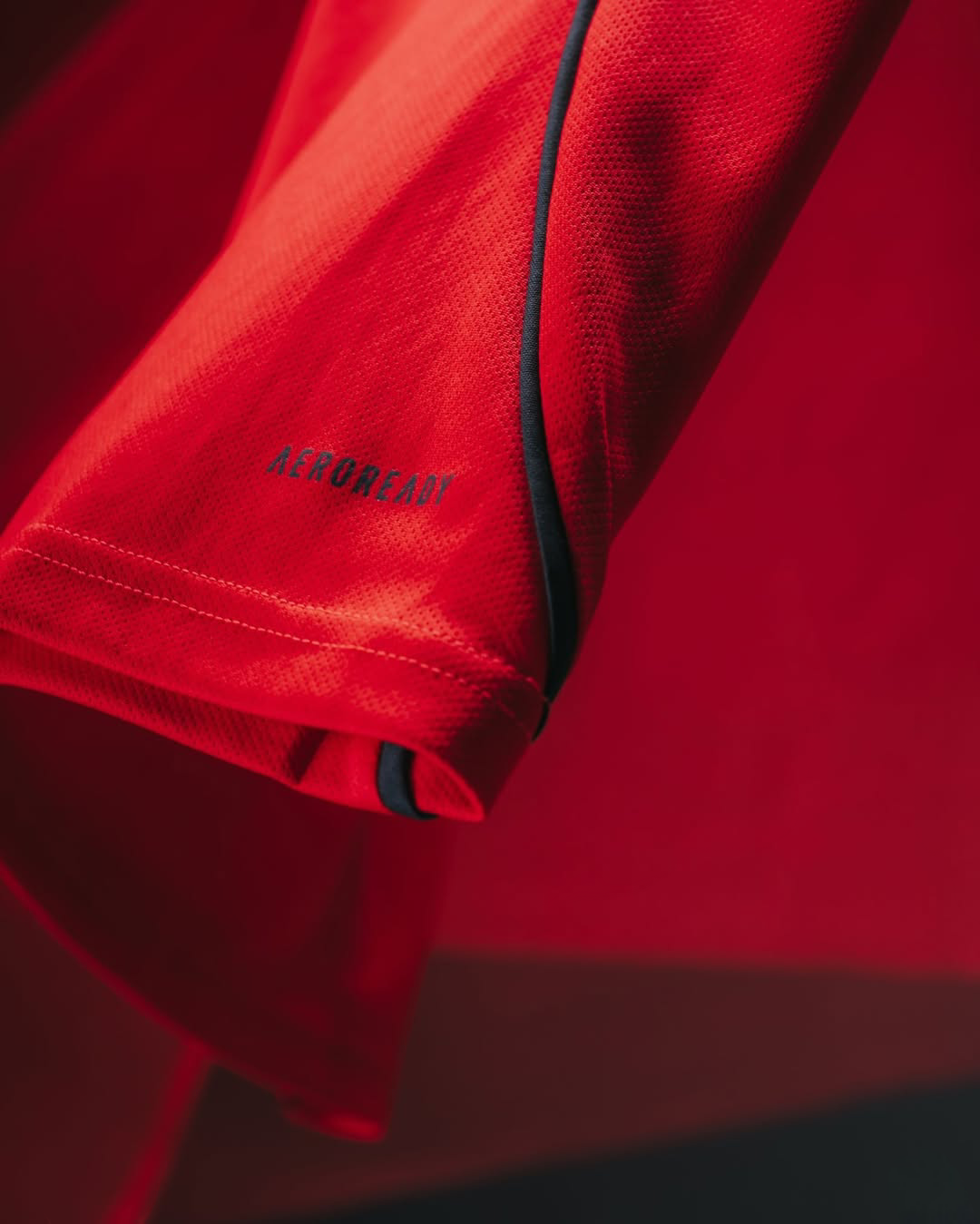 MANCHESTER UNITED 2025/26 HOME JERSEY