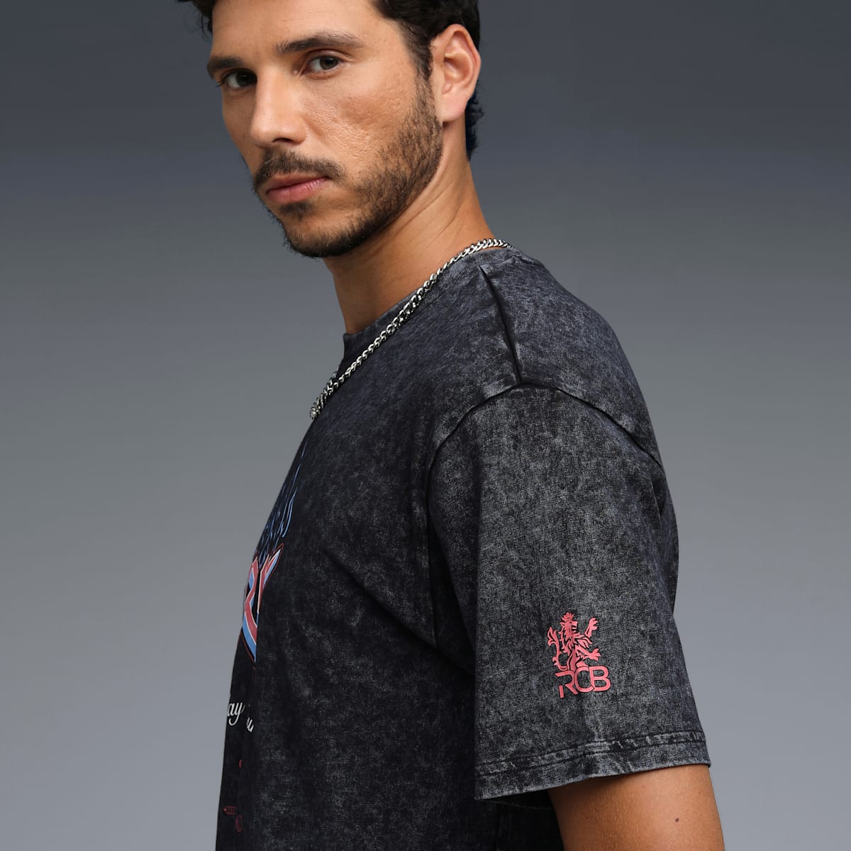 PUMA X RCB 2026 MEN'S PRINTED VINTAGE TEE